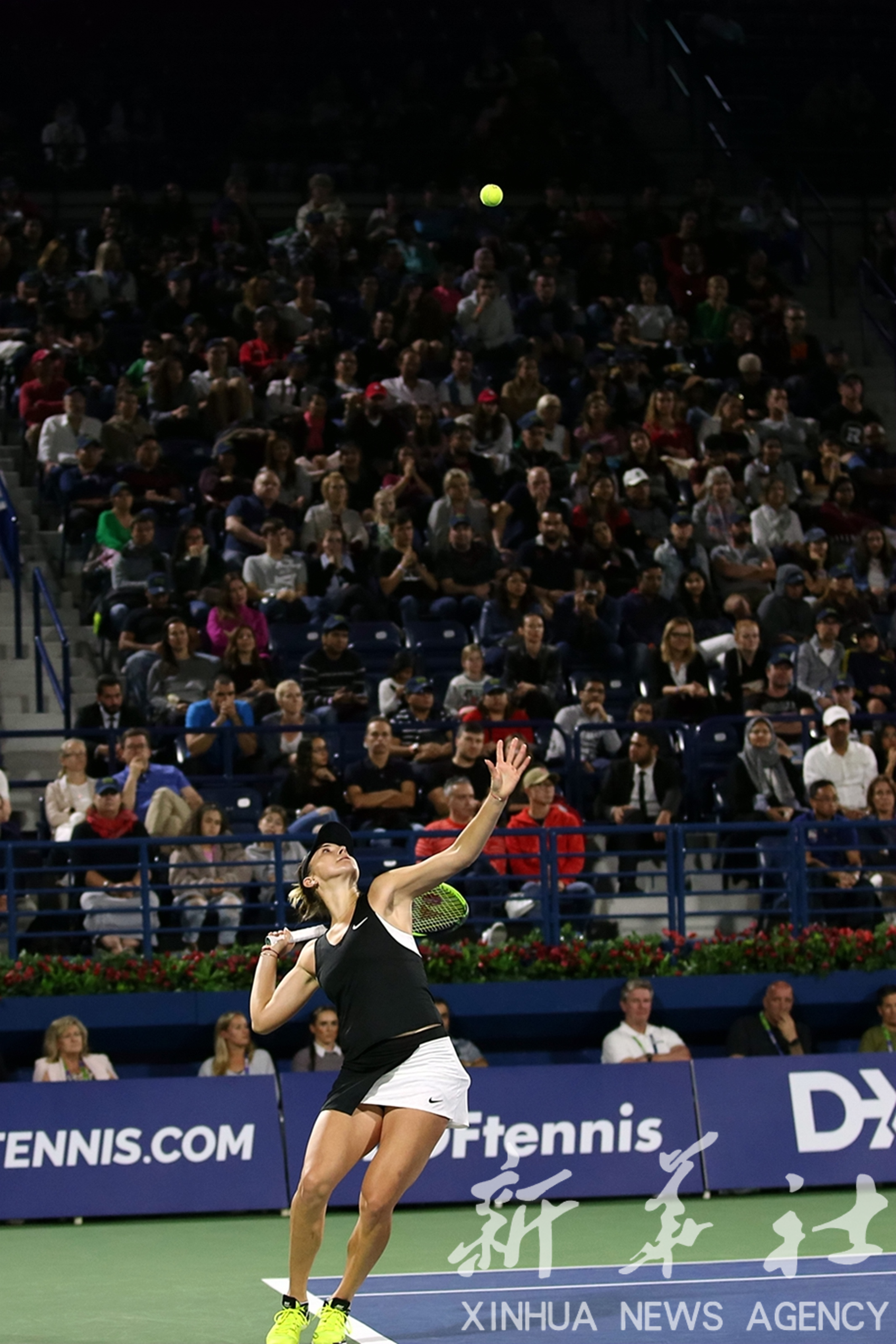 九游体育-球迷球员教练一起怀念若塔