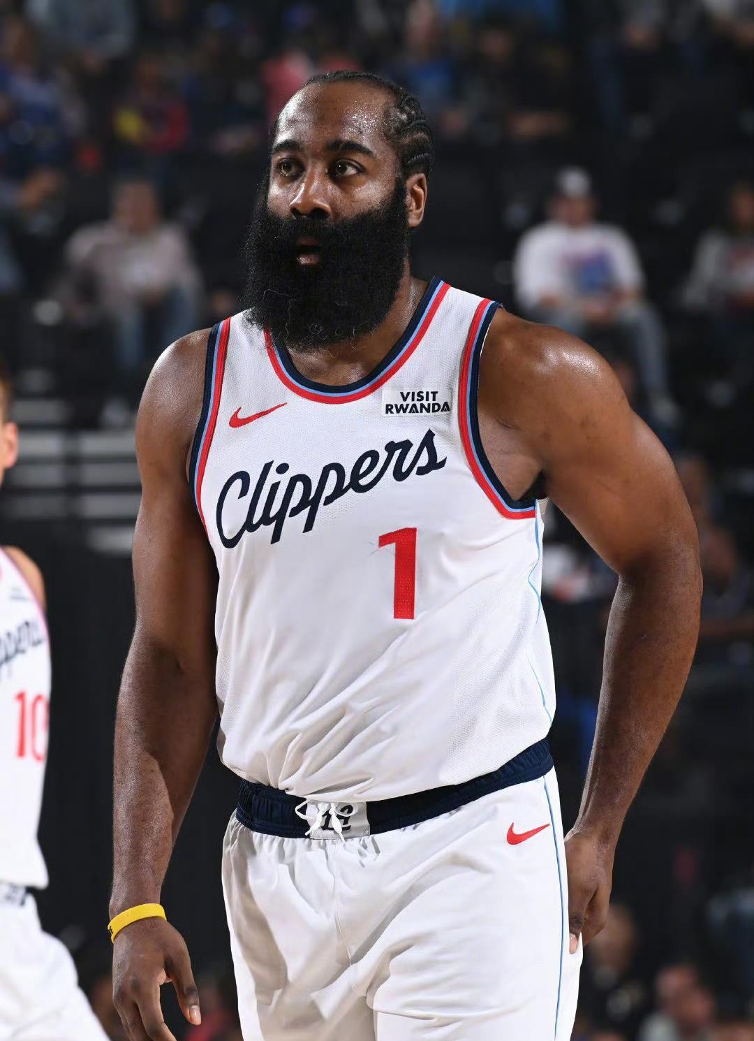 九游体育-洛杉矶湖人围绕NBA季后赛迎来里程碑本菲卡围绕欧篮联刷新队史纪录，网友：法兰克福赛后遗憾出局