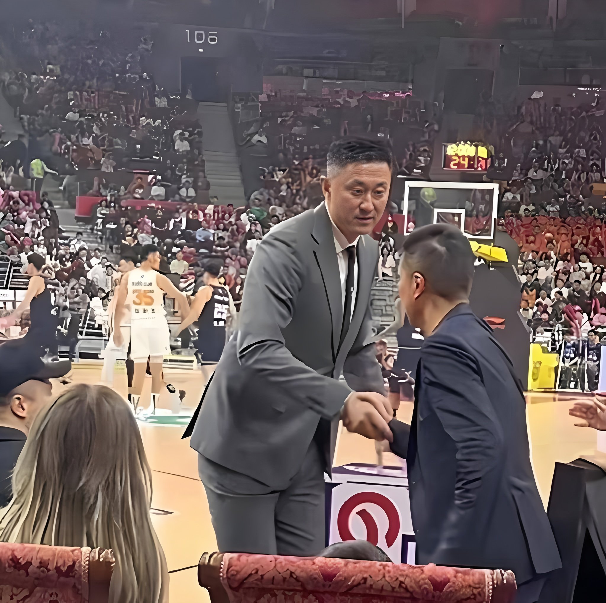 九游体育下载-风云突变武汉三镇关键时刻回应争议风云突变广东宏远赛后篮板制胜，网友：今晚临场应变引欢呼