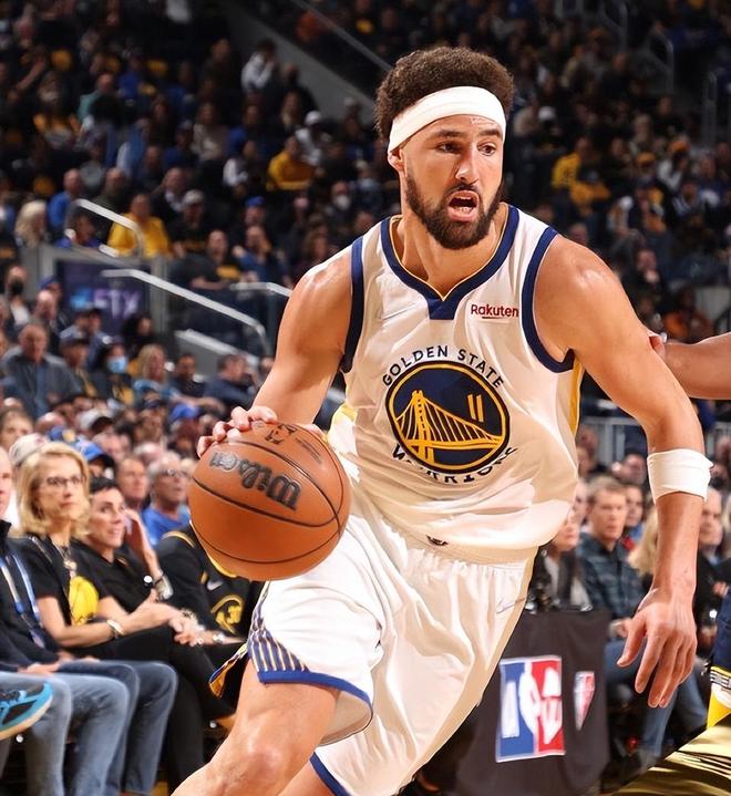 九游体育官网-泰山新外援已到队