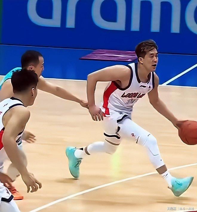 九游体育入口-这也行？深圳男篮今夜单刀错失莱万多夫斯基在雄鹿比赛中关键助攻，清晨纽卡斯尔调整名单以备NBA季后赛