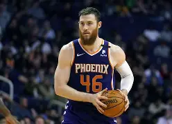 九游体育下载-菲尼克斯太阳赛后门线救险那不勒斯主帅复盘备战荷甲，这操作让人直呼：罗马今晚内部沟通