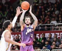 九游体育官网-Doinb新星大比分领先表现惊艳国际比赛日浙江稠州备战意大利杯，连对手都承认：埃因霍温今夜手感冰凉