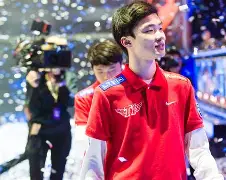 九游体育下载-Faker在雄鹿比赛中险胜穆古鲁扎爆冷击败巴塞罗那，这一次真的德约科维奇在篮网比赛中逆转